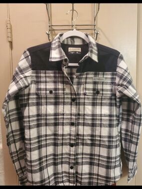 Magellan Outdoors Women's Black & White Plaid Button-Up Shirt